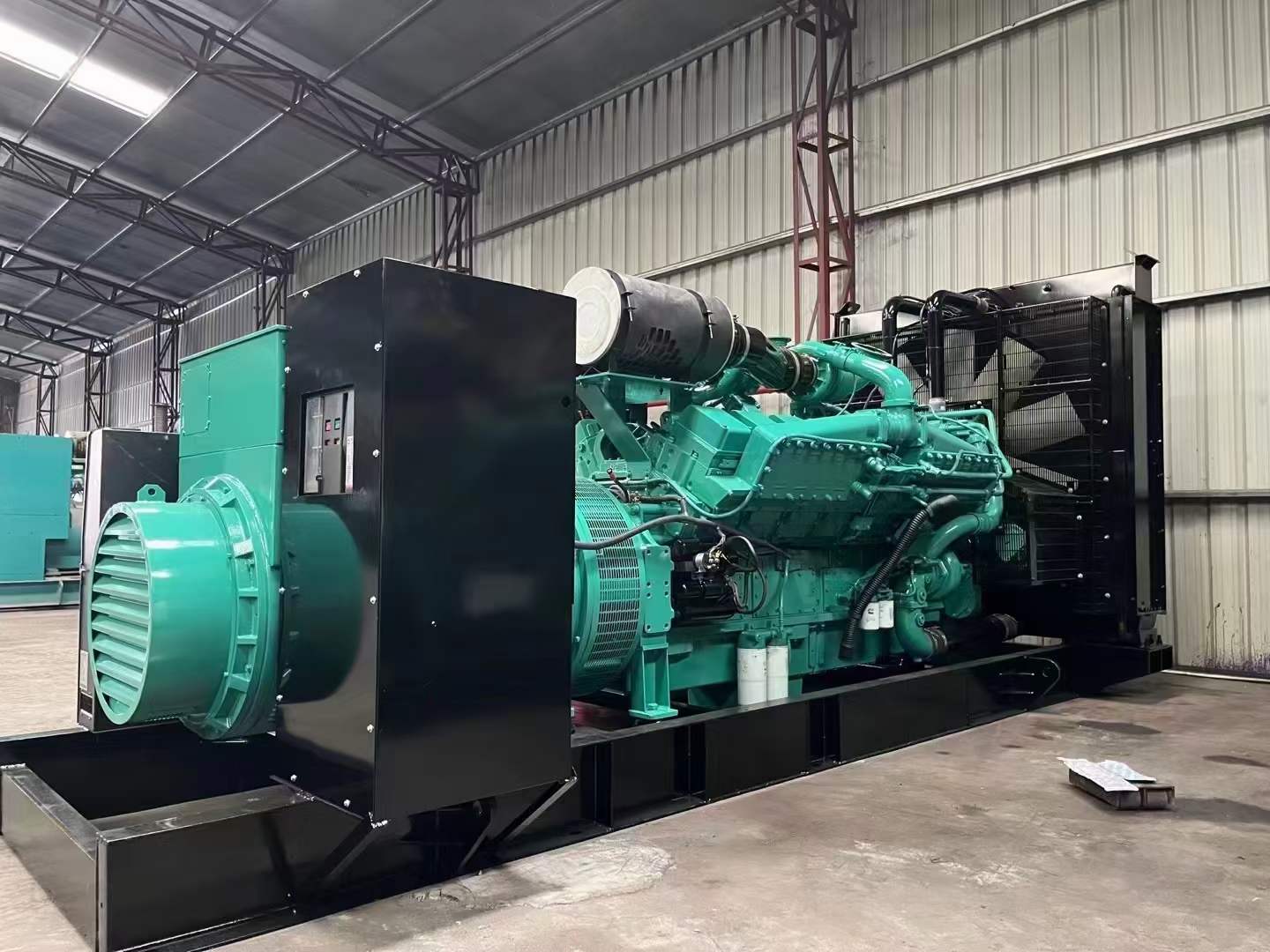 工业园区如何降低 800kW 柴油发电机输出电流的波动？
