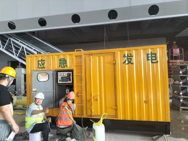 工业园区怎样判断空气滤清器是否需要更换？